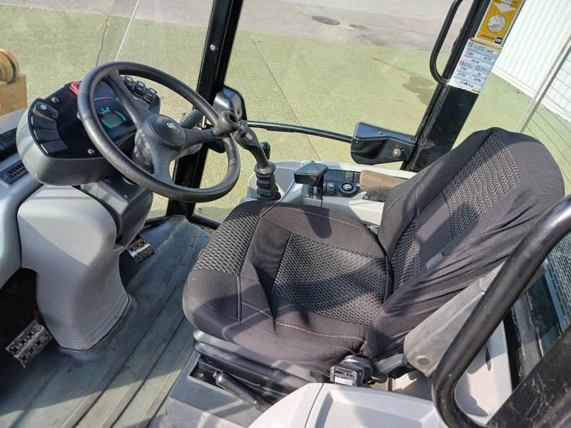 Radlader Cat 906H, Hjullastare