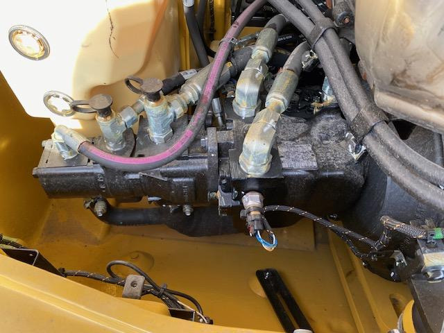 Radlader Cat 906 - 40 Km/h