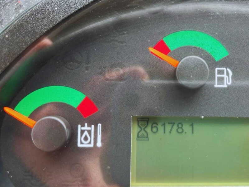 Radlader Cat 906 M 2016