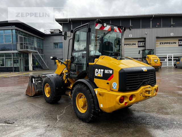 Radlader Cat 907M