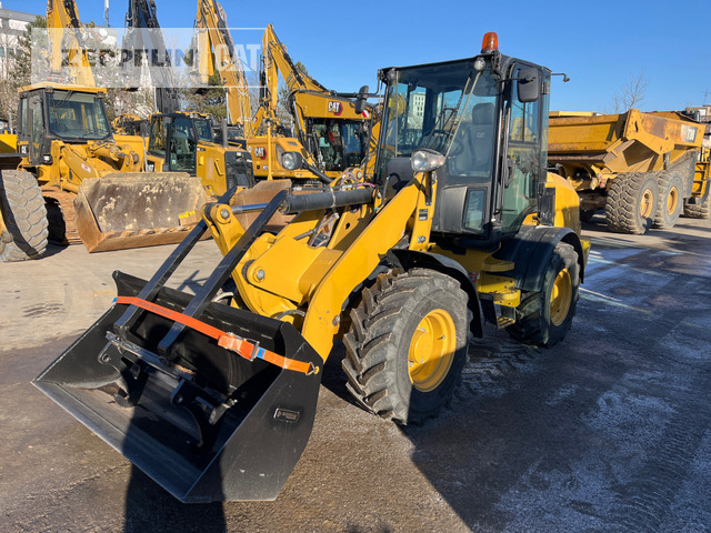 Radlader Cat 908M