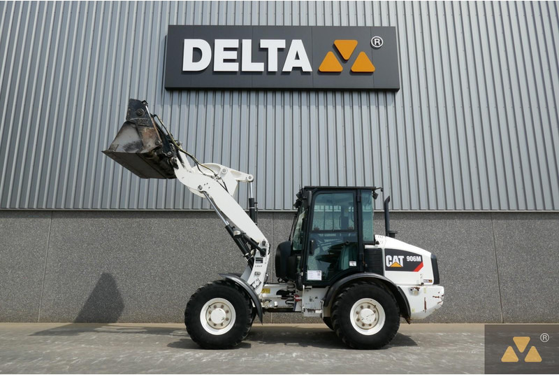 Radlader Caterpillar 906M