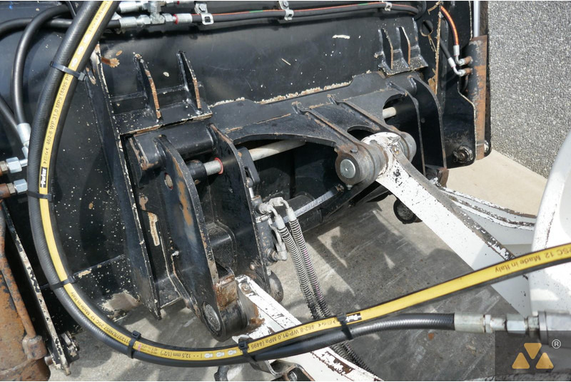 Radlader Caterpillar 906M