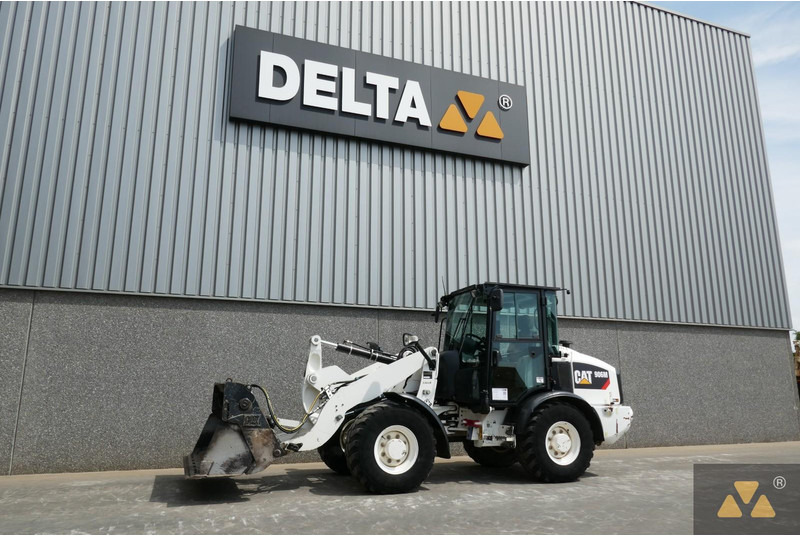 Radlader Caterpillar 906M