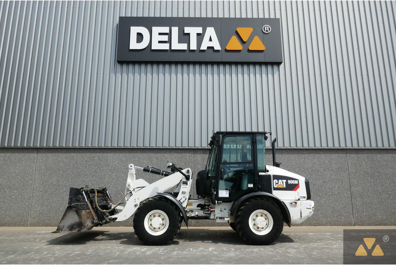 Radlader Caterpillar 906M