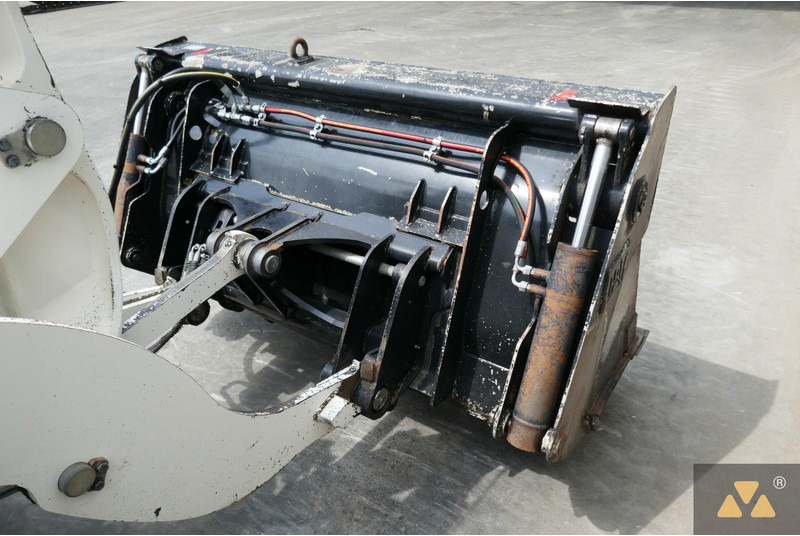 Radlader Caterpillar 906M