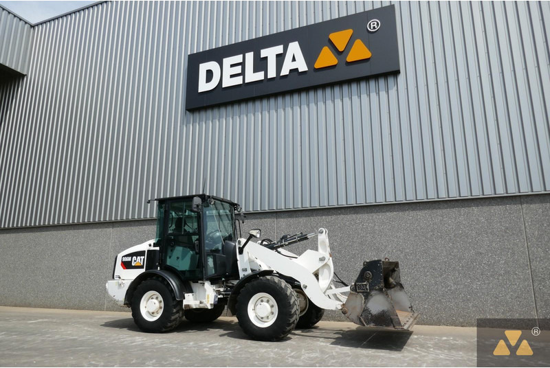 Radlader Caterpillar 906M