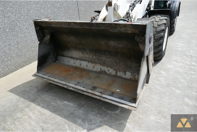 Radlader Caterpillar 906M