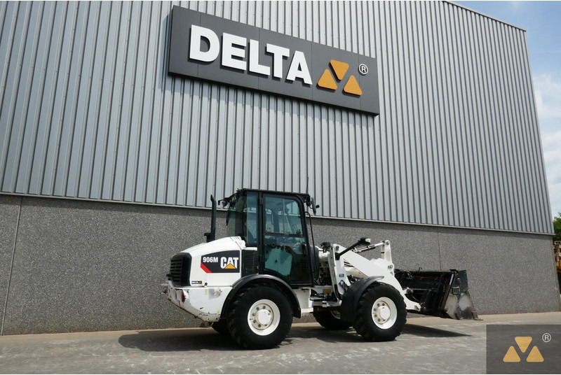 Radlader Caterpillar 906M