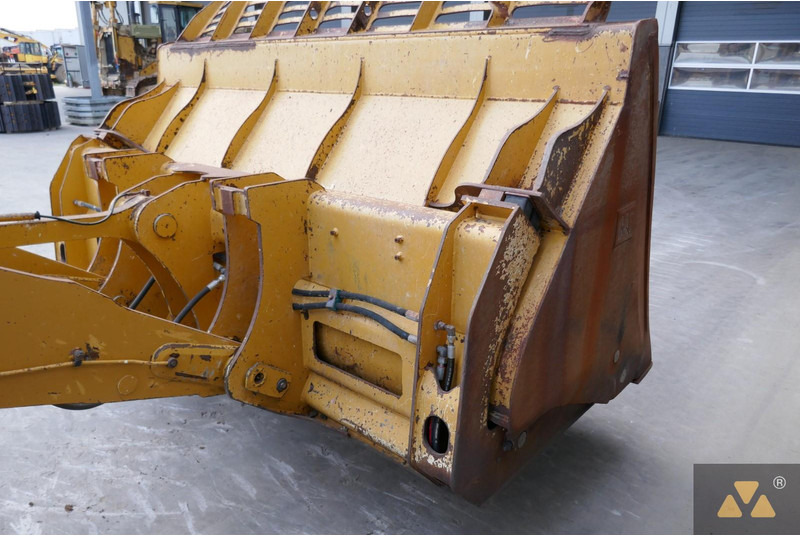 Radlader Caterpillar 930M