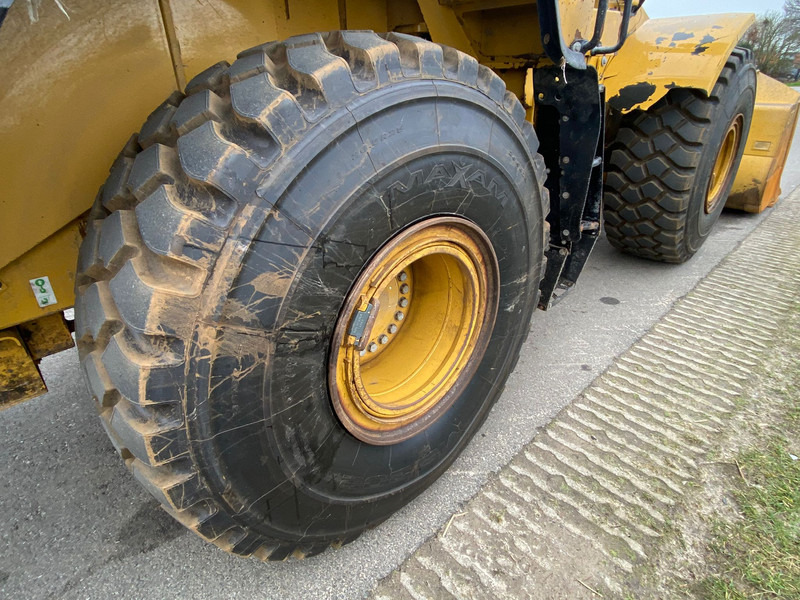 Radlader Caterpillar 972M XE | New tires