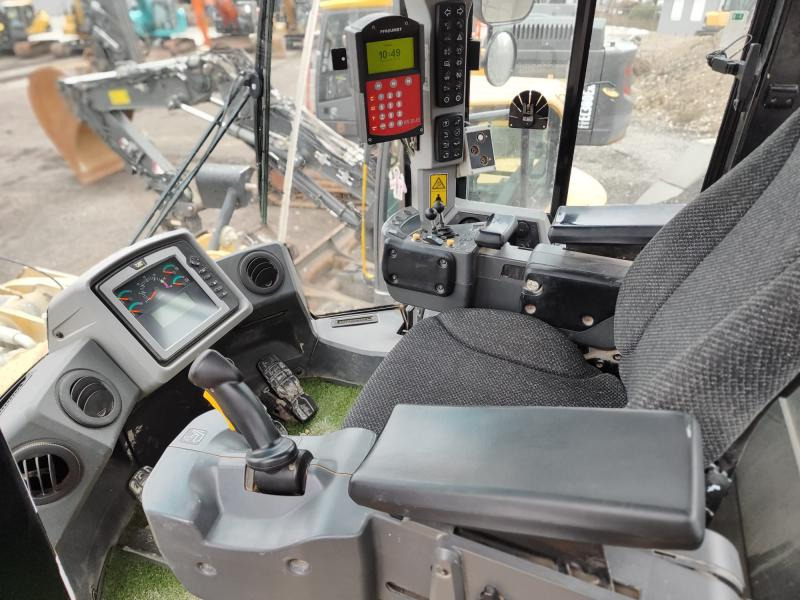 Radlader Caterpillar 980K