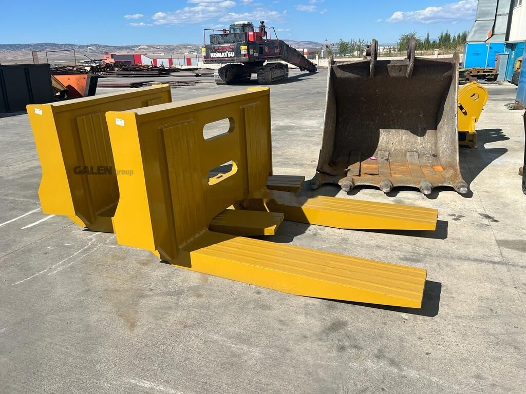 Radlader Caterpillar 988 Marble Fork and Attachments