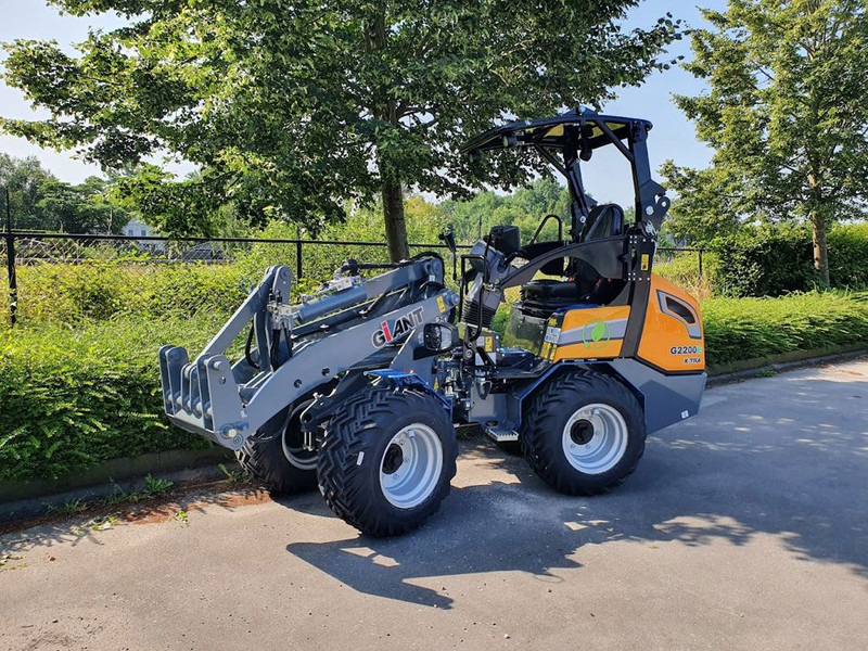 Radlader Giant Tobroco Giant G2200E X-TRA Kniklader