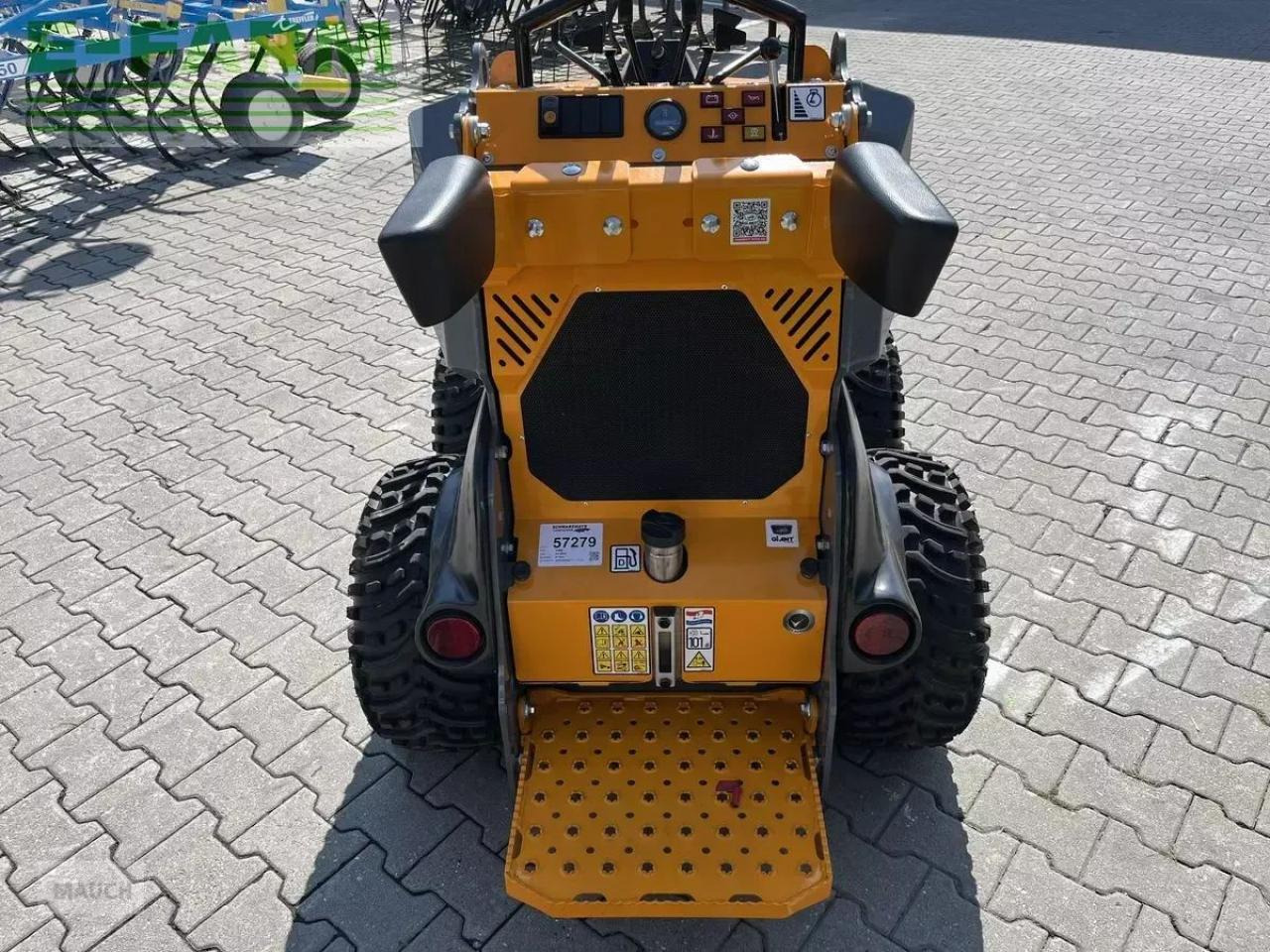 Radlader Giant sk 202d neuwertig inkl. schaufel & pg