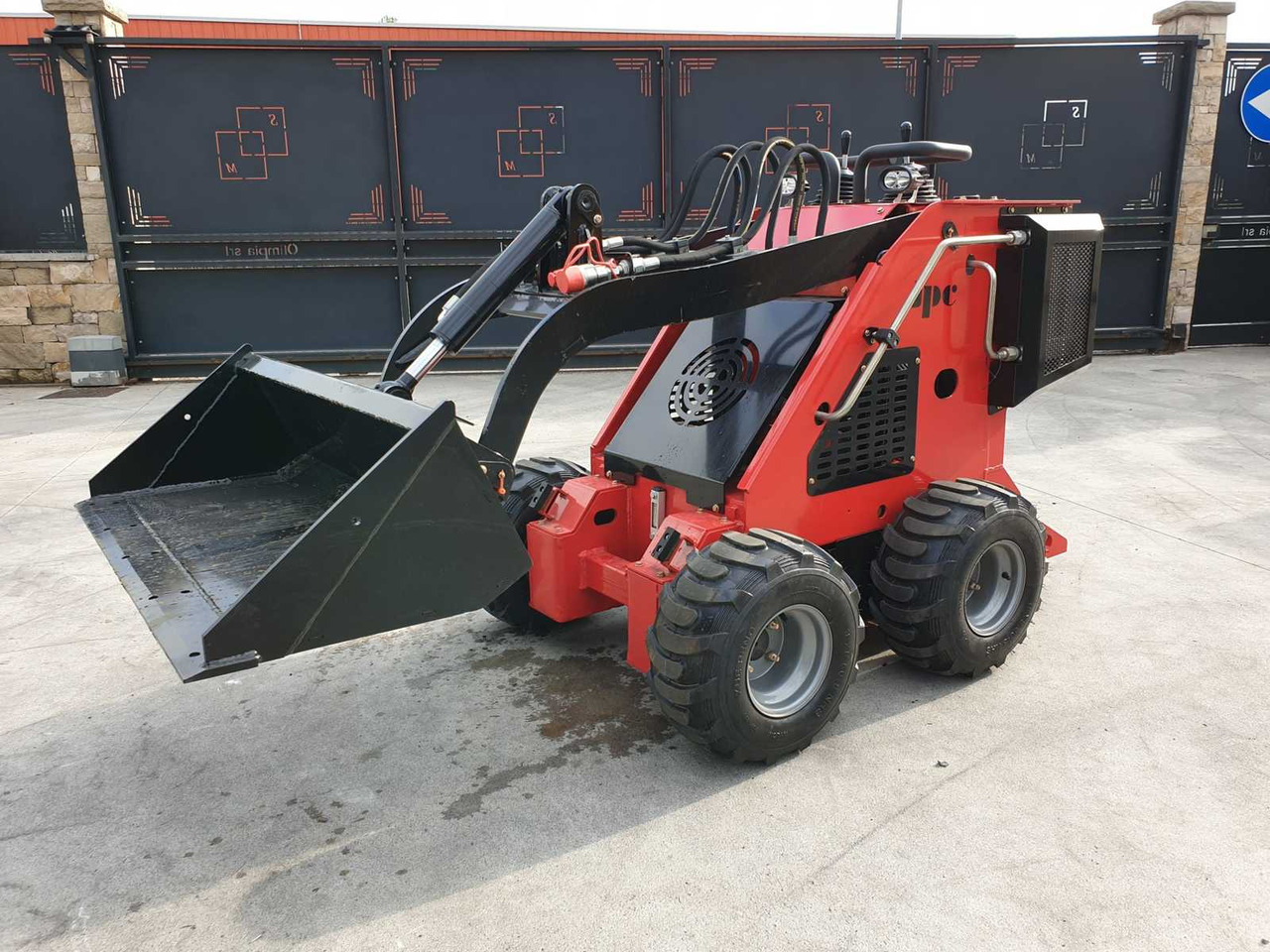 Radlader JPC HT320 SKID STEER LOADER