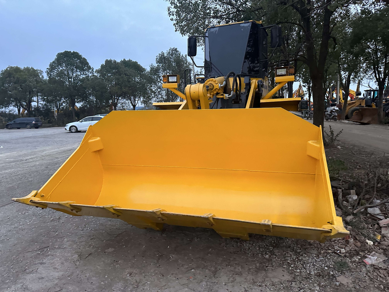 Radlader KOMATSU WA380 Wheel Loader Click for Discount