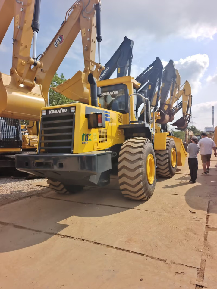 Radlader KOMATSU WA470-3