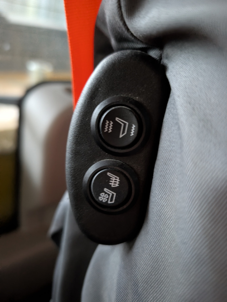 Radlader KOMATSU WA 380-8E0