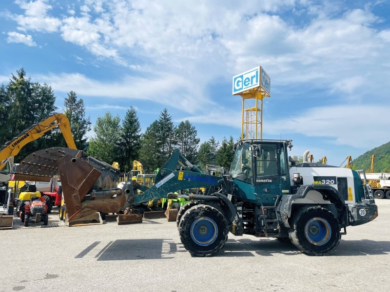 Radlader Komatsu WA320-8 (3661)