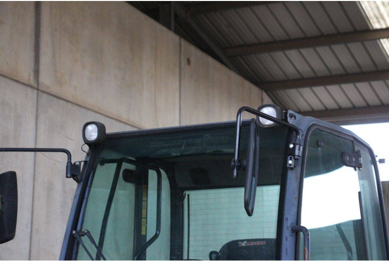 Radlader Komatsu WA80-5