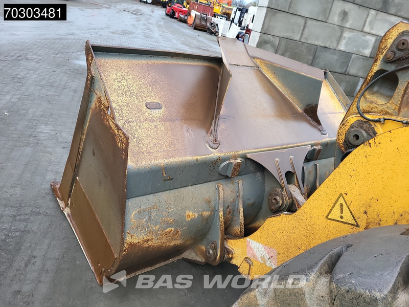 Radlader Liebherr L576