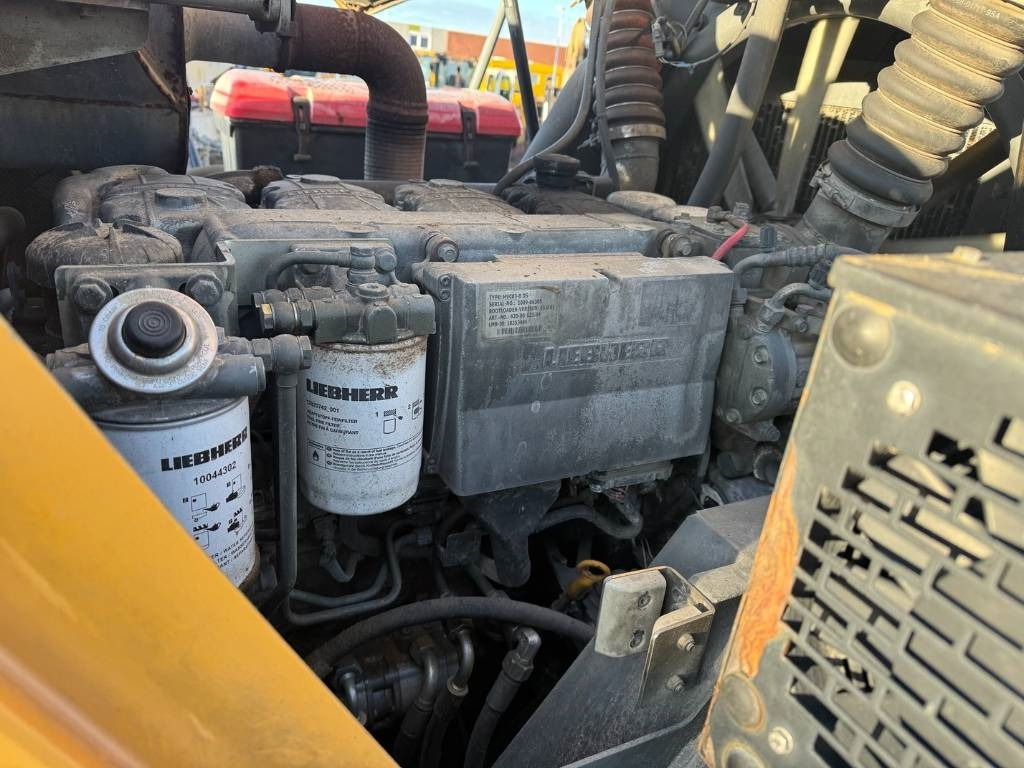 Radlader Liebherr L 556