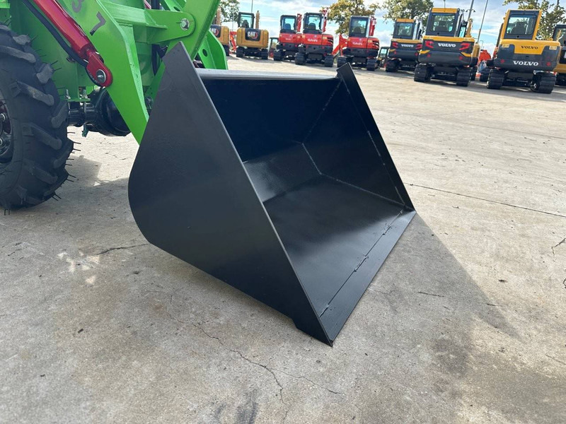 Radlader Machpro MP-L307