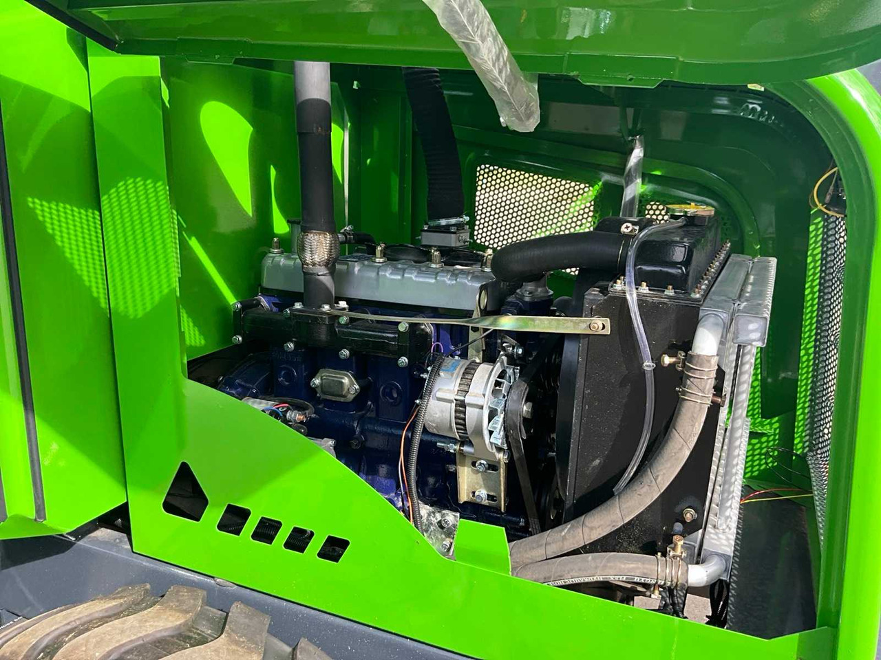 Radlader NYCHEKI Y25-42 SHOVEL / WHEEL LOADER WITH CAB AND EXCAVATOR BUCKET