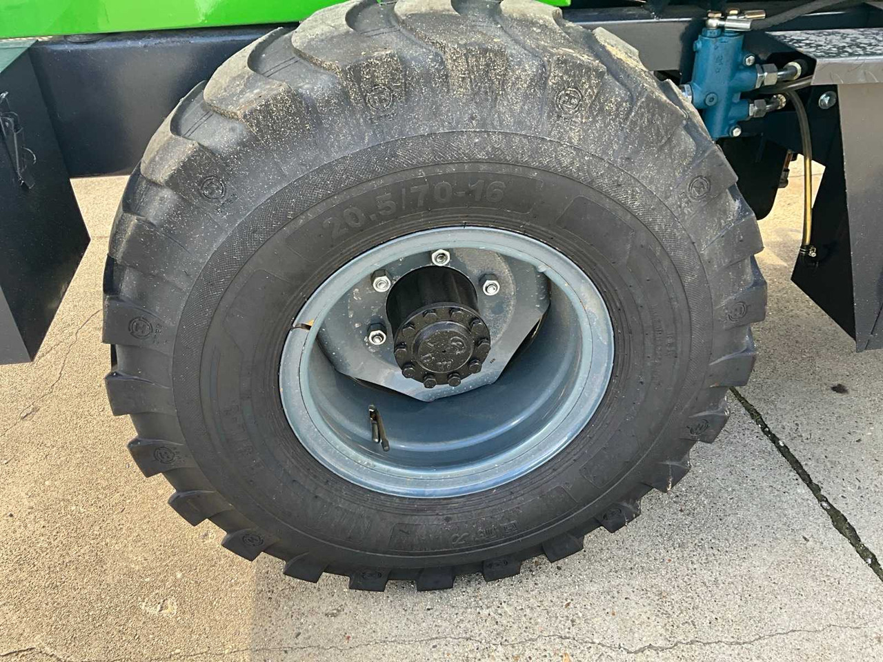 Radlader NYCHEKI Y25-42 SHOVEL / WHEEL LOADER WITH CAB AND EXCAVATOR BUCKET