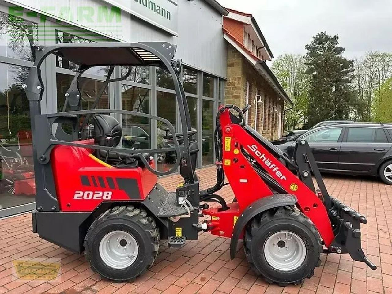 Radlader Schäffer 2028 - 2 euro-aufnahme