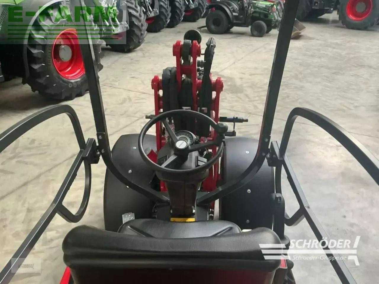 Radlader Schäffer 2628