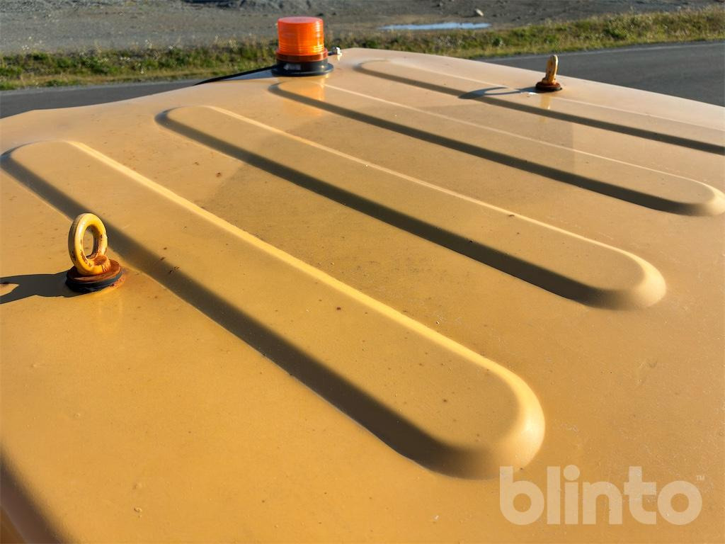 Radlader Swekip 2050 inklusive långgafflar och planeringsskopa