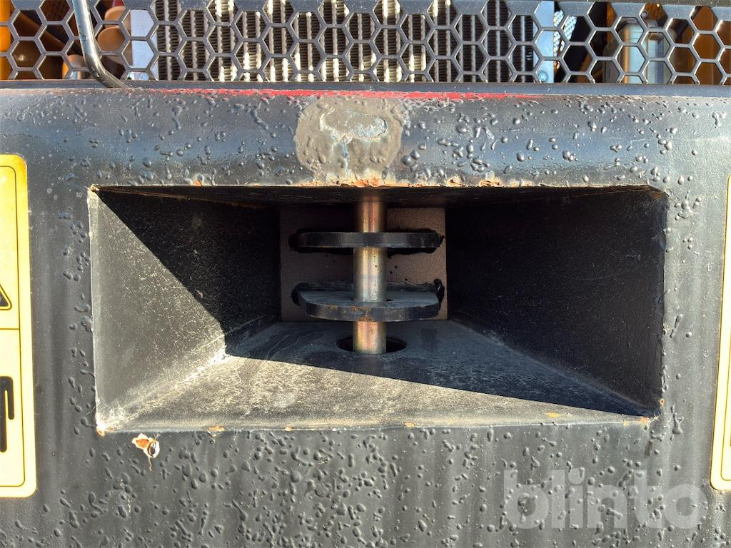 Radlader Swekip 2050 inklusive långgafflar och planeringsskopa