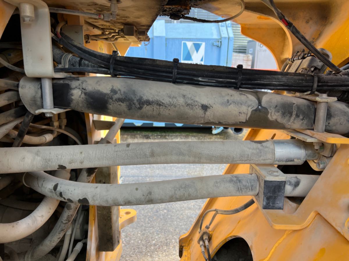 Radlader VOLVO L180H