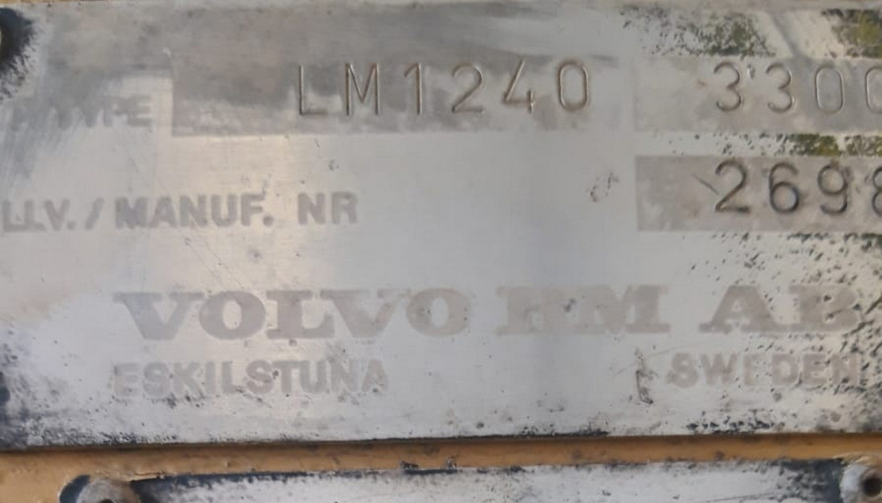 Radlader VOLVO LM1240