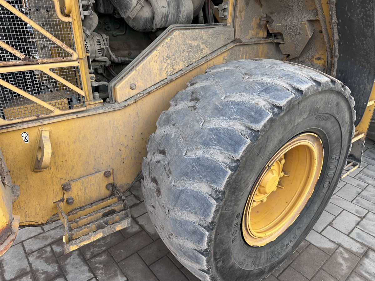 Radlader VOLVO L 60 F low Hours Klima Very good Condition