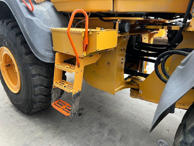 Radlader Volvo L120H