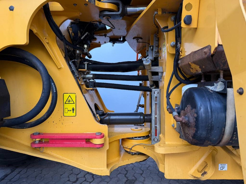 Radlader Volvo L220H - German Machine / 3rd Function