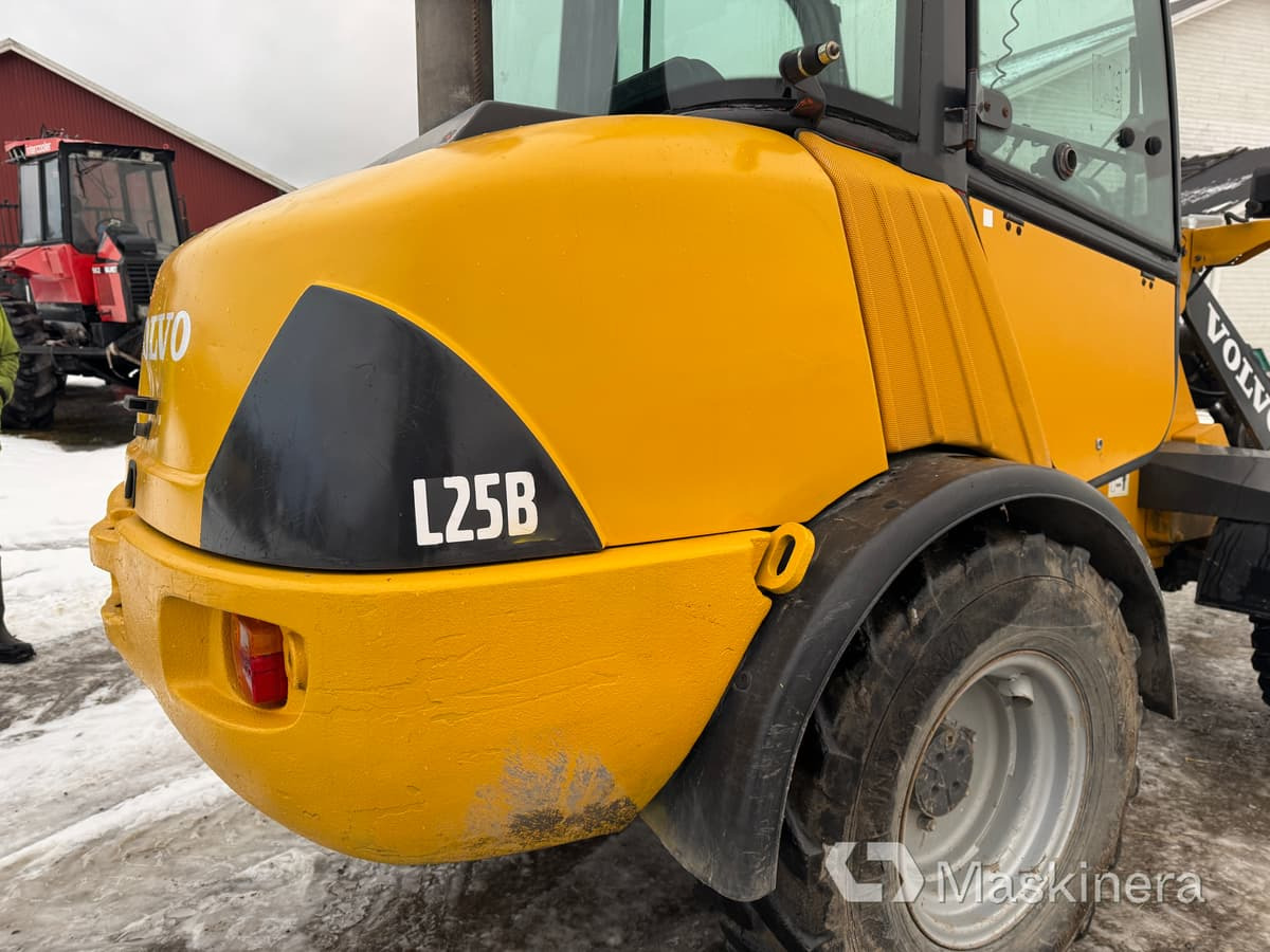 Radlader Volvo L25BV-P Hjullastare Volvo L25B med tillbehör