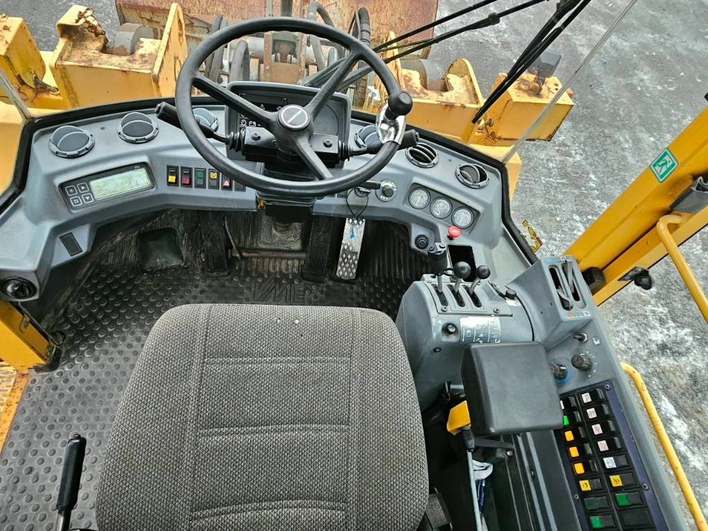 Radlader Volvo L90c