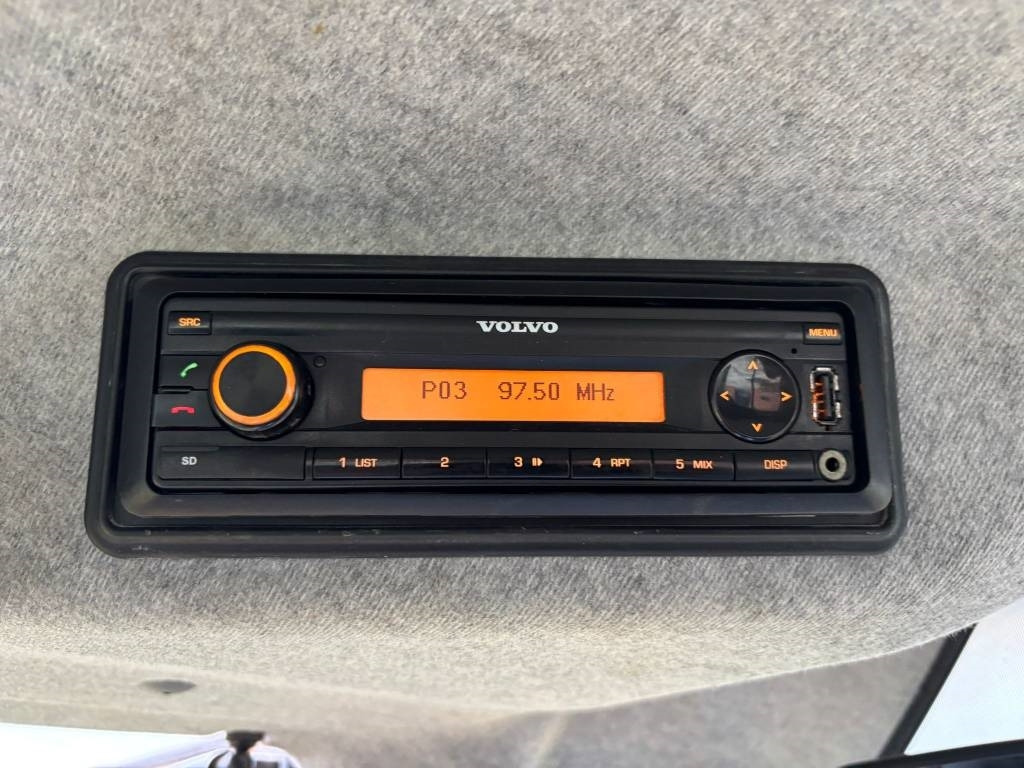 Radlader Volvo L 90 H (On Transport)