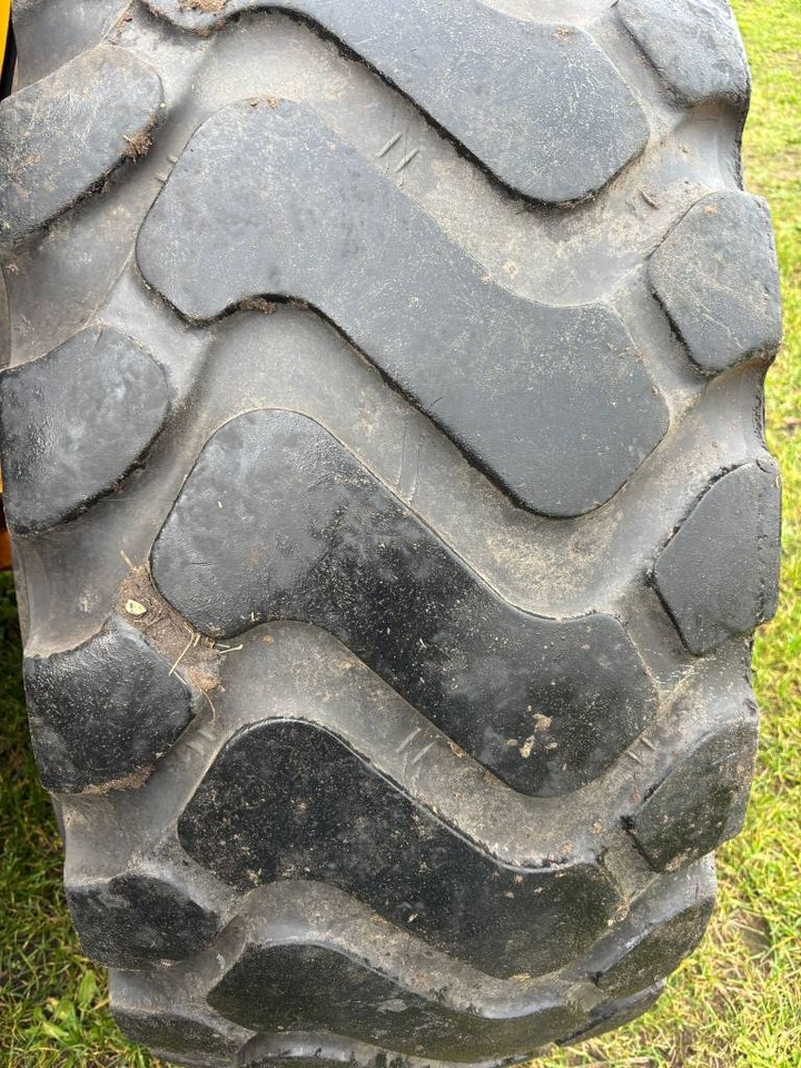 Radlader Volvo L 90 H (On Transport)