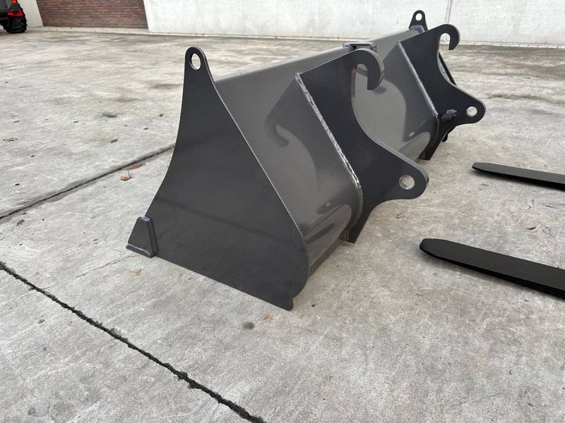 Radlader WOLF Mini 780HT