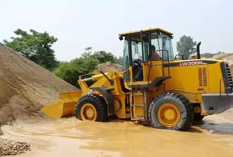 Radlader XCMG Used Wheel Loader  3 Ton LW300KN Second Hand low cost