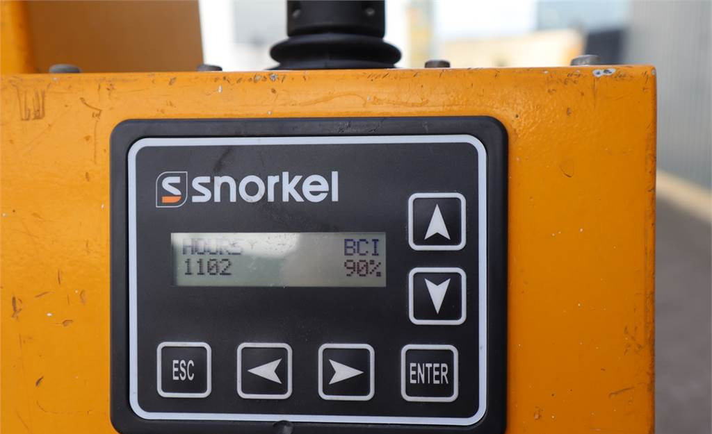 Gelenkarmbühne Snorkel TM12 Electric, 5.6m Working Height, 227kg Capacity: das Bild 3