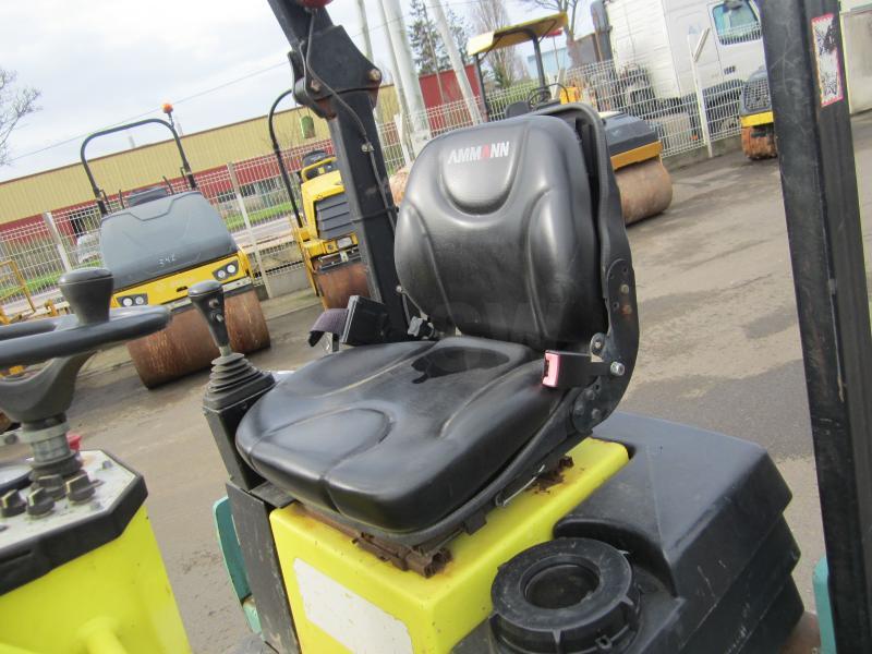 Straßenwalze Amman AV26-2