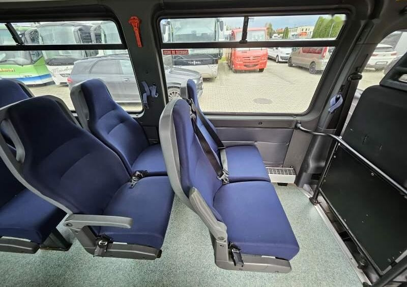 Kleinbus, Personentransporter IVECO A50C17: das Bild 27