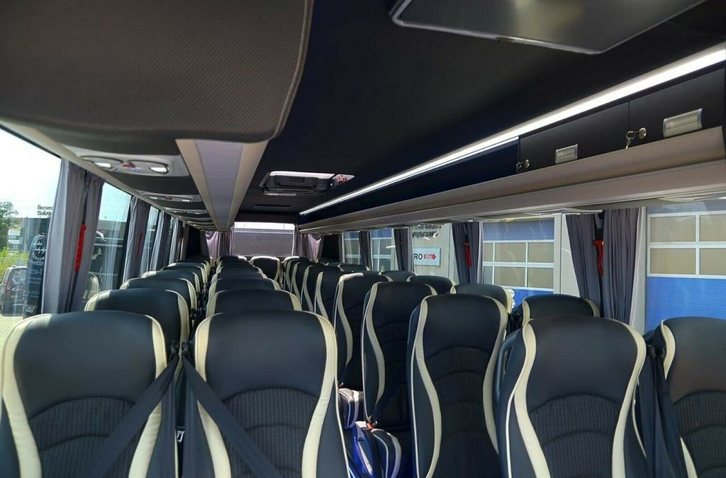 Reisebus Iveco 70C  35+1+1 /  G&G VIP: das Bild 13