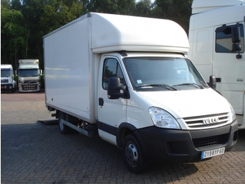 Iveco 35C15 closed box van - Kleinbus